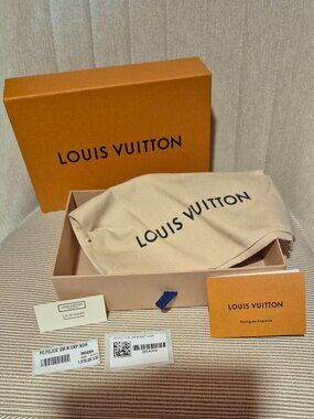 LOUIS VUITTON box  NEW
